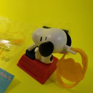 Famous Author Snoopy Toy - 2018 - Interactive - Collectible